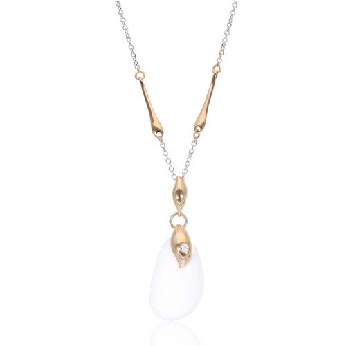 Collana in Oro con ciondolo in Agata bianca e Diamanti